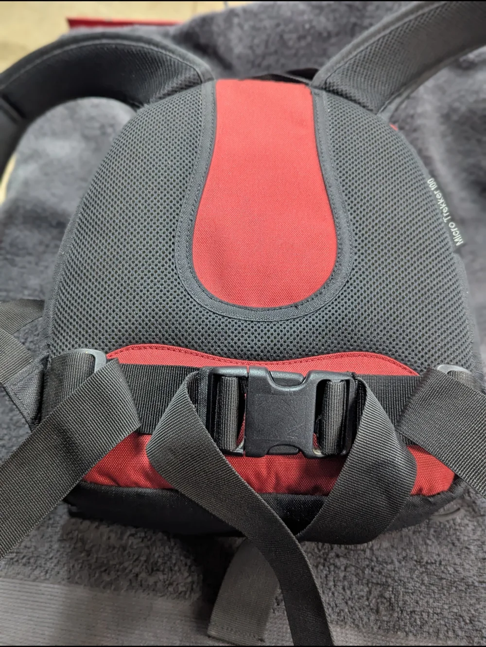 Lowepro Micro Trekker 100 Camera Backpack DSLR Bag Padded Dividers Compact